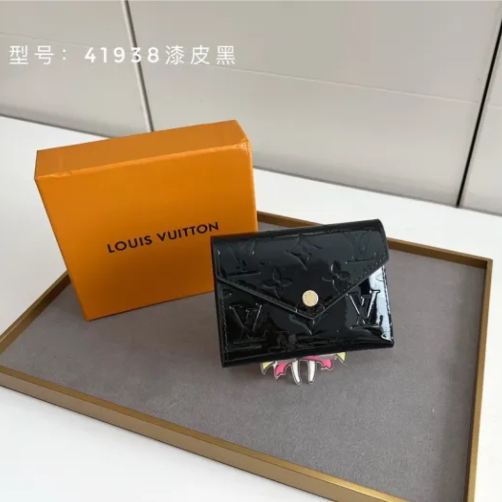 Louis Vuitton VICTORINE WALLET