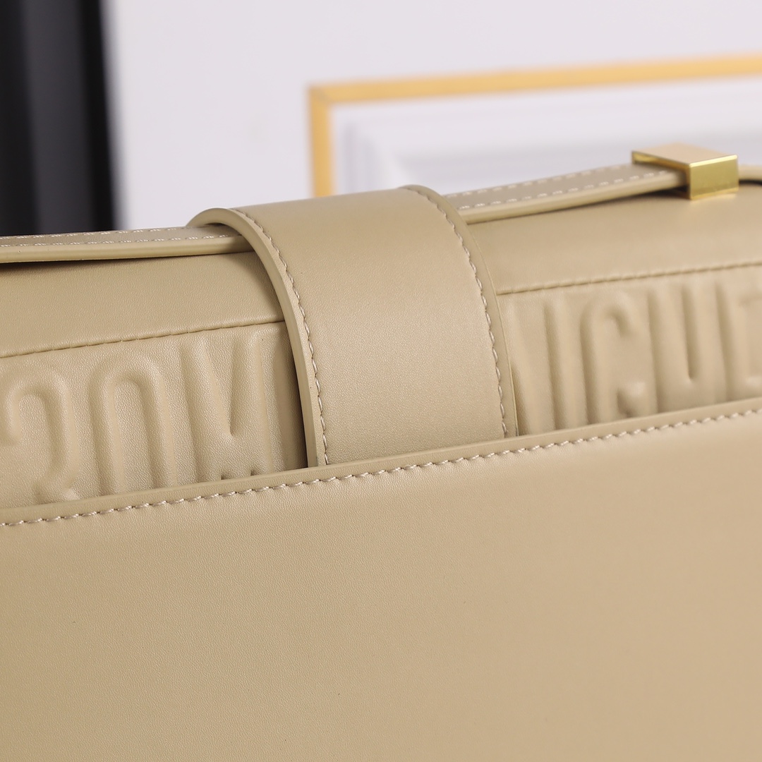 30 Montaigne Bag Apricot CD-1001 XB081 24cm