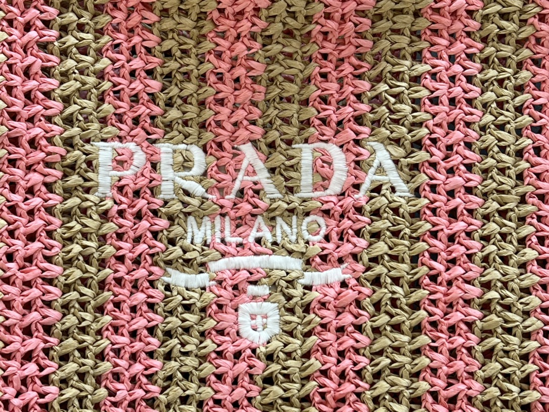 Prada 392 Pink LM051 40cm