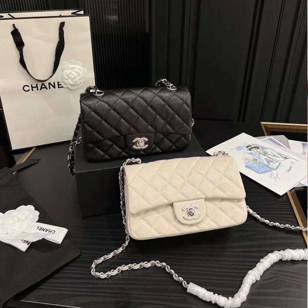 Chanel Shoulder Bag 017 DB071 20cm