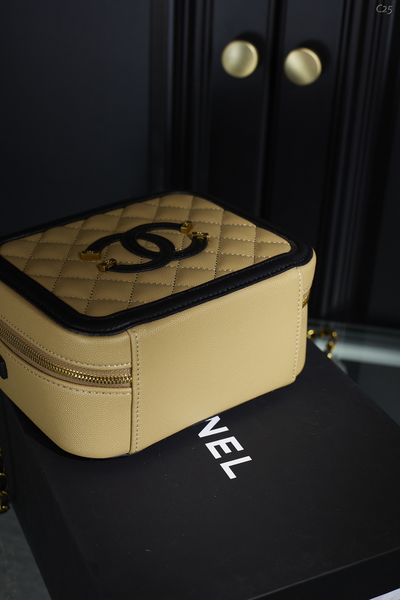 Chanel Case Bag 008 DB571 18cm