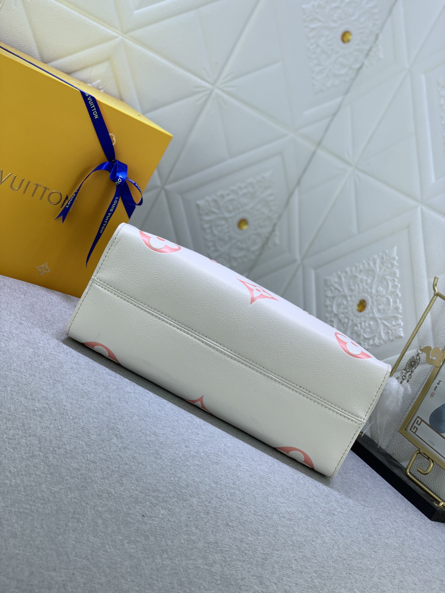 Louis Vuitton ONTHEGO MM LM061 34cm