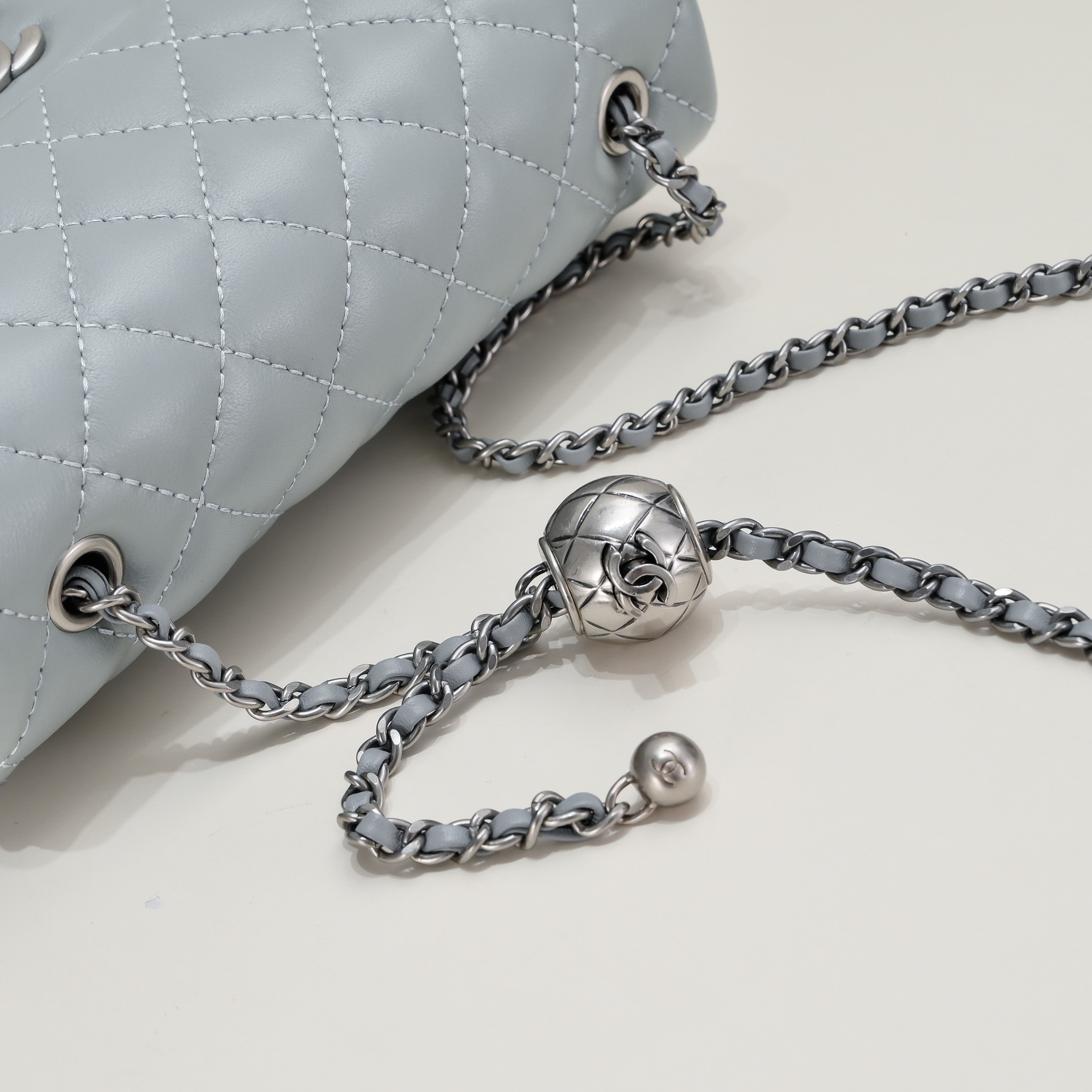 Chanel Cross Body Metal Ball Chain Shoulder Bag Handbag