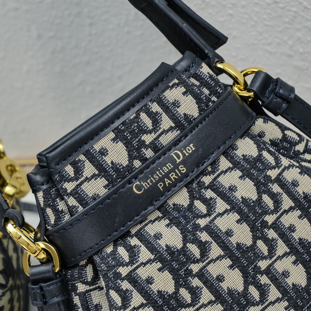 Small C'est Dior Bag 9565 LM071 18cm