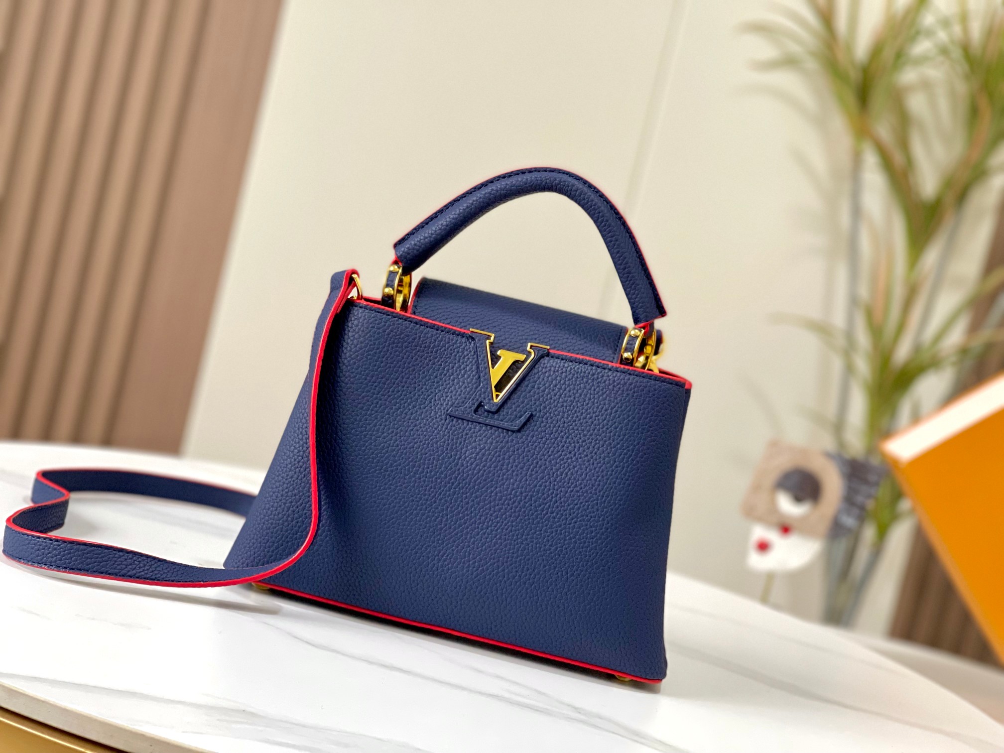 LV Capucines Bag M94519 LM002 27cm