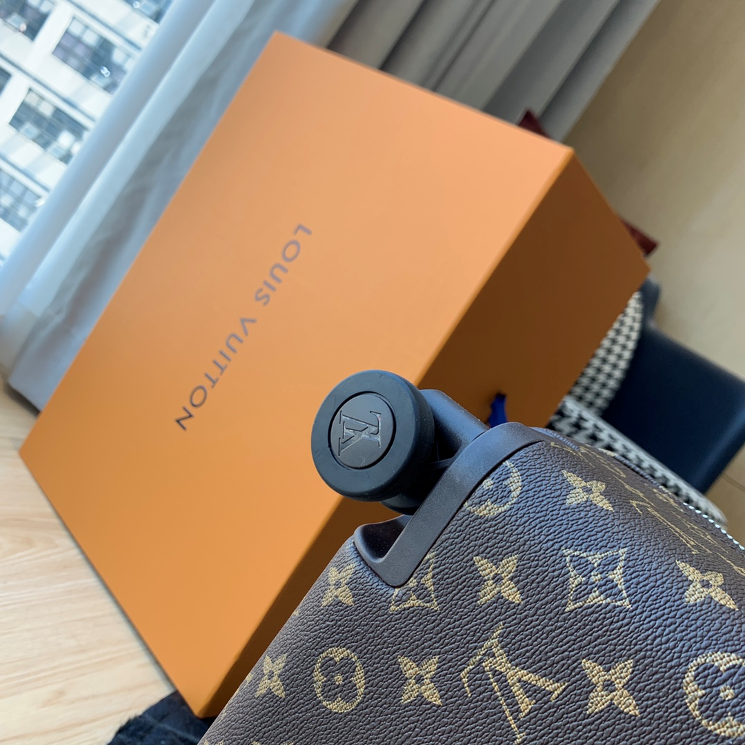 Louis Vuitton LV Horizon 55 Luggage 10A Mirror Top Quality Version M23203