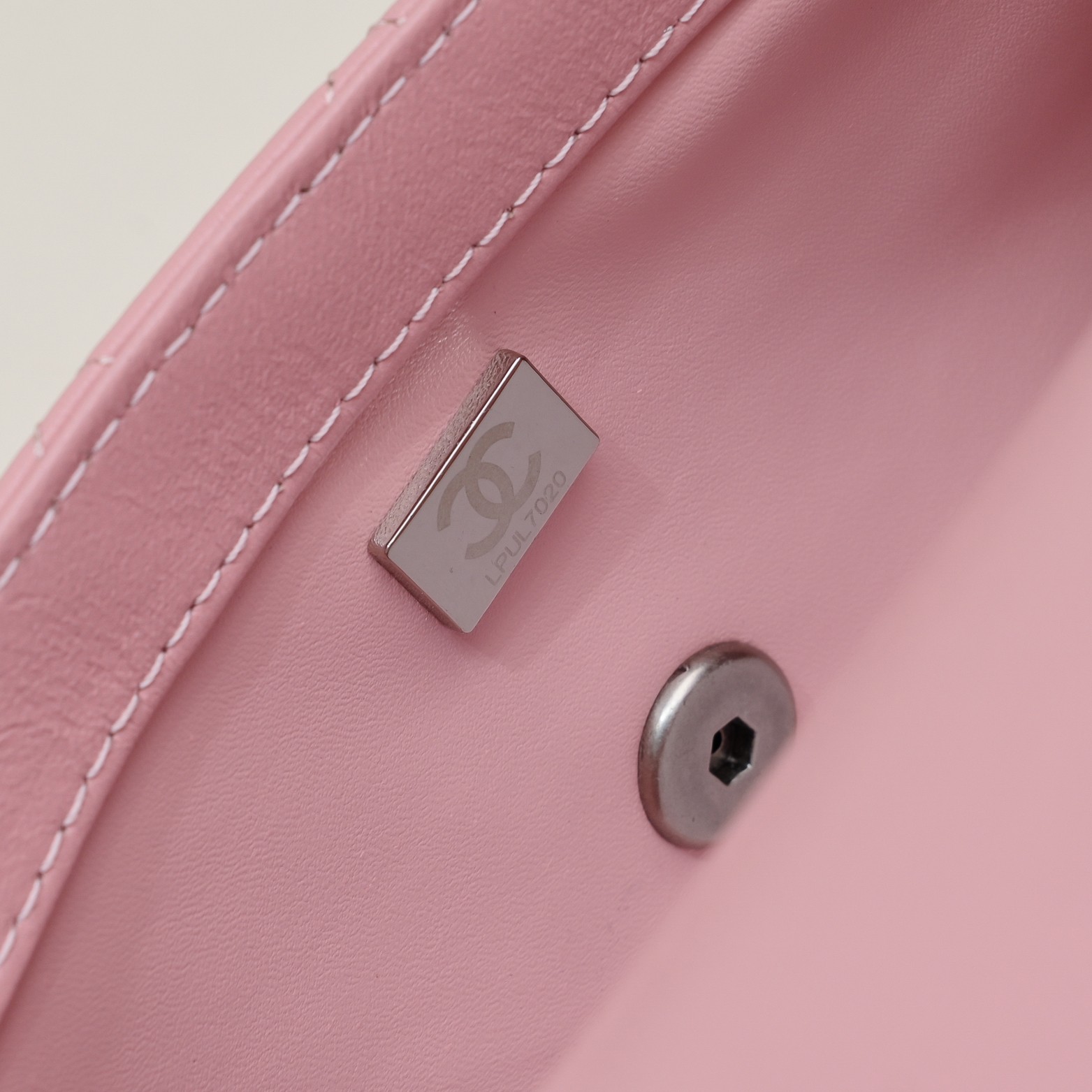 Chanel Cross Body Metal Ball Chain Shoulder Bag Handbag