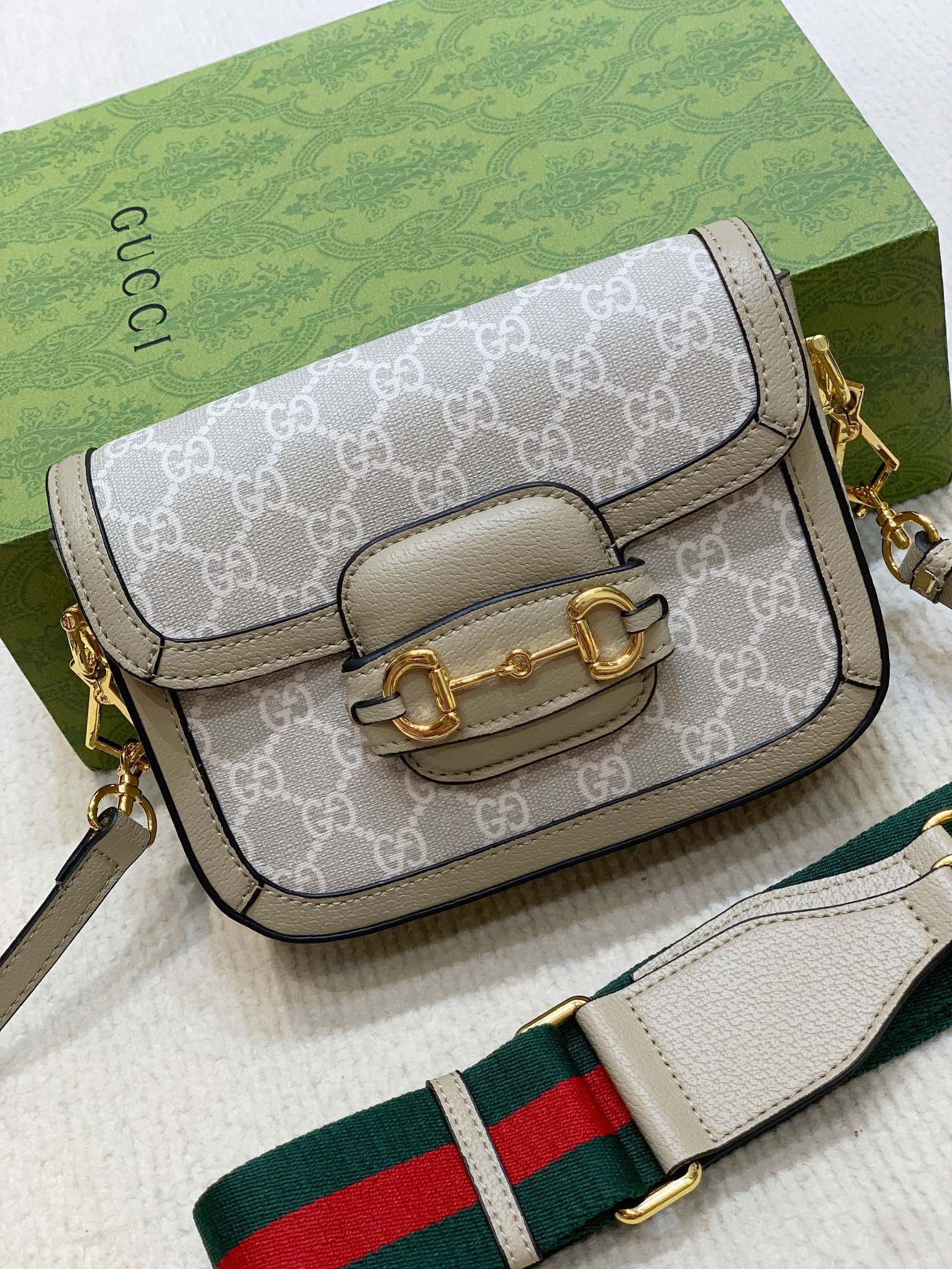 GUCCI 658574