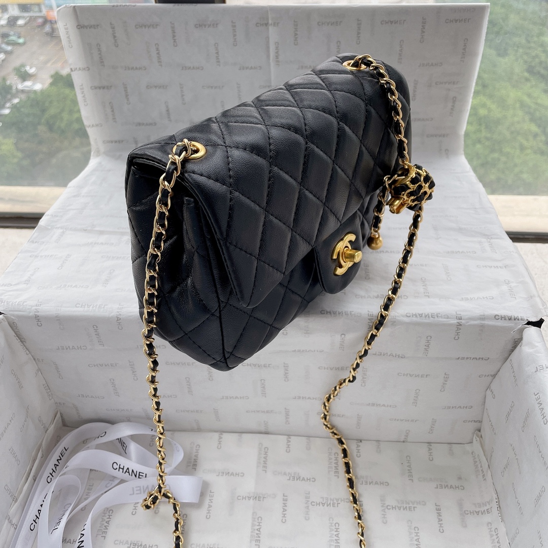 chanel1053largePYD091