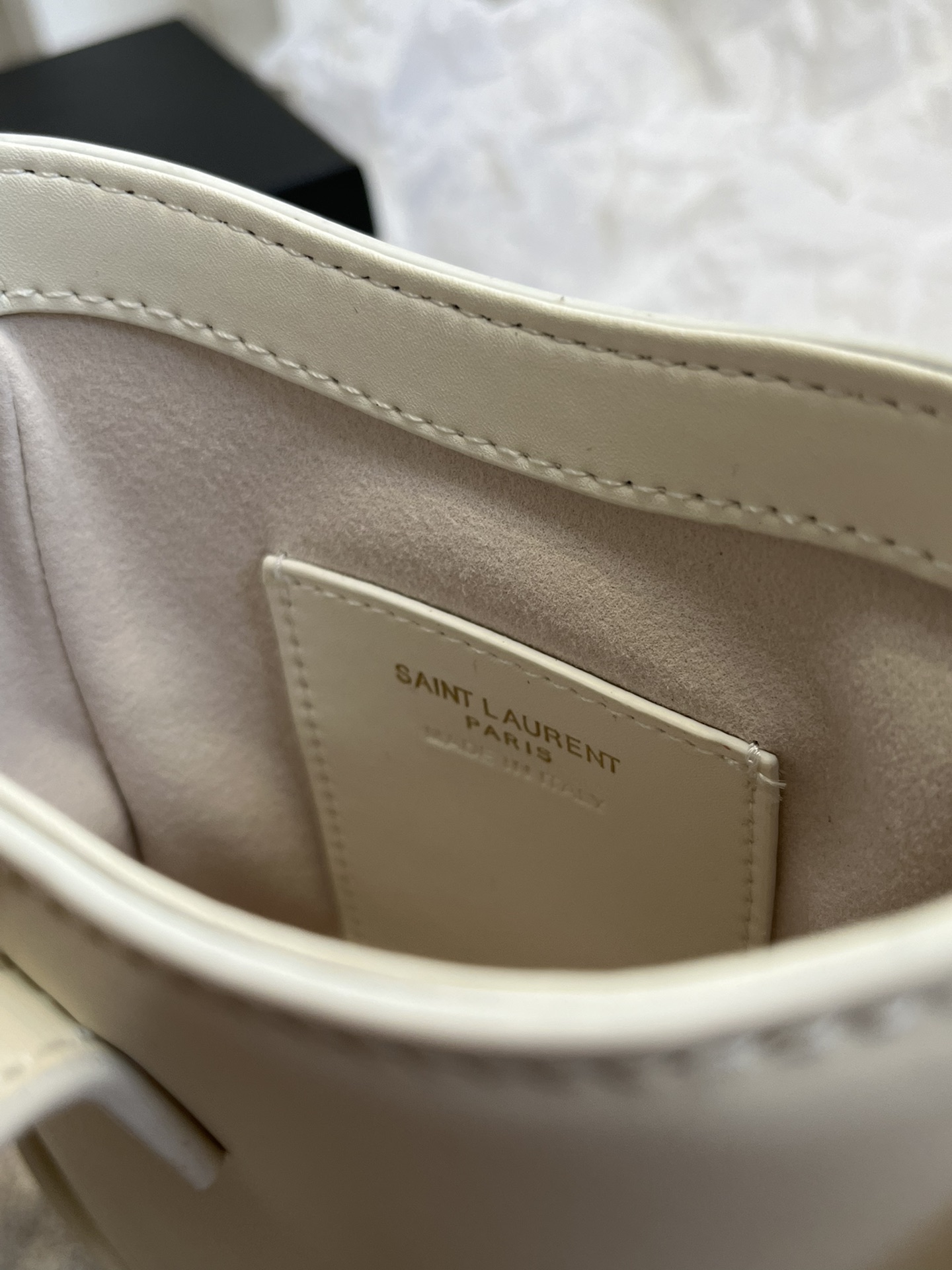 LE 5 À 7 Mini Hobo Bag White 735214 LM021 13cm