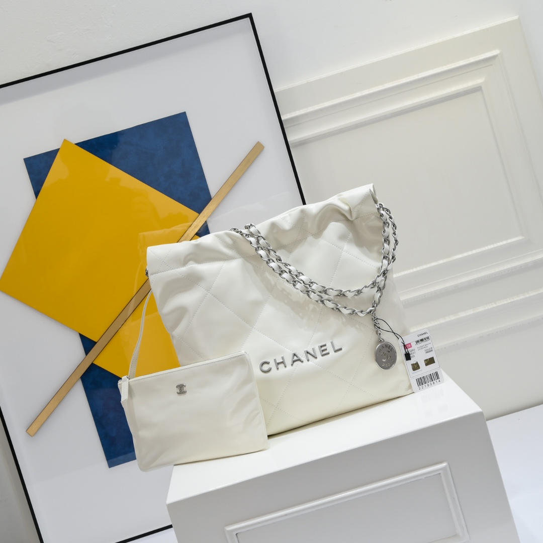 Chanel 23S bag AS3260 LM081 37cm