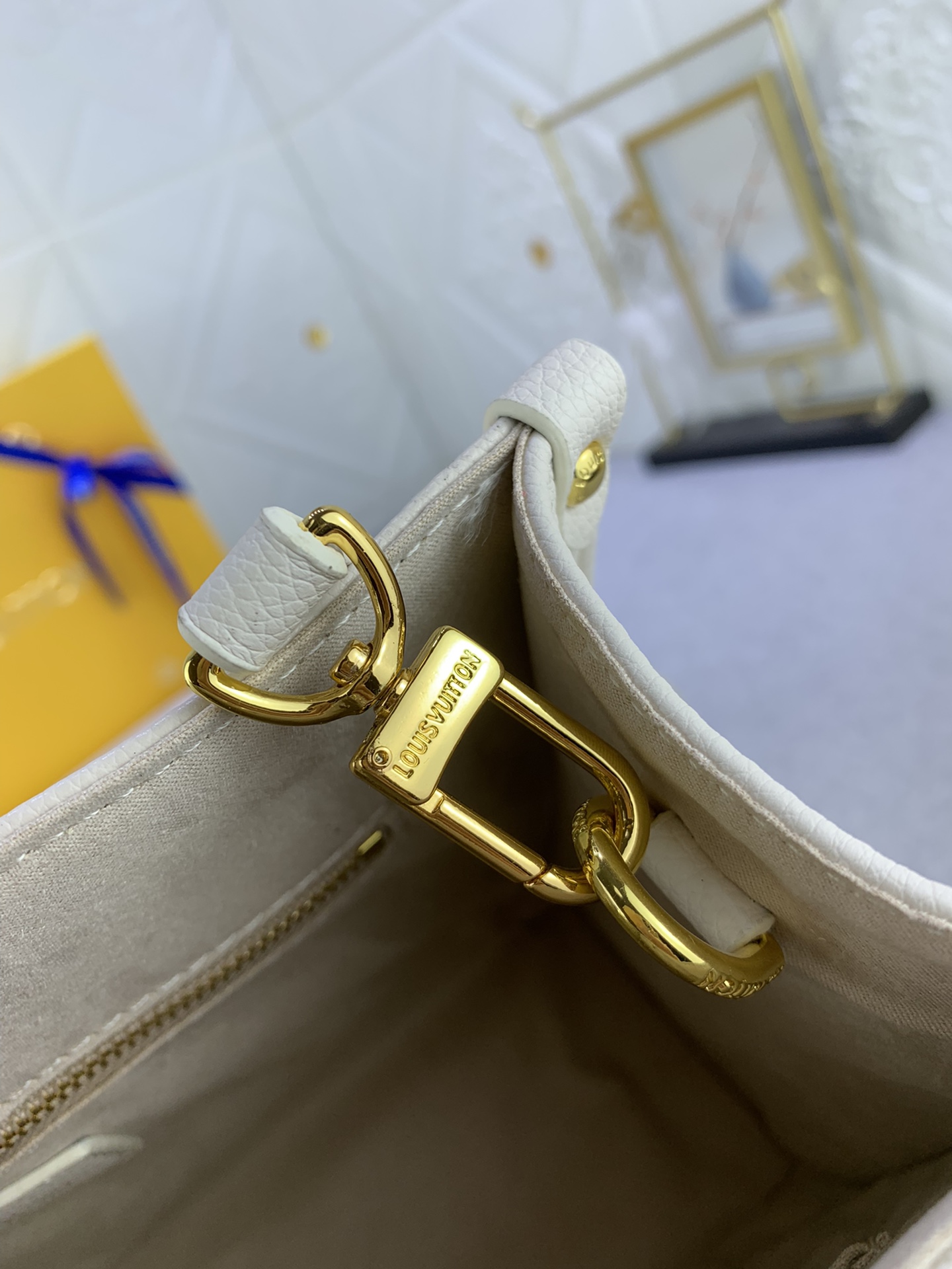 Louis Vuitton ONTHEGO PM LM051 25cm