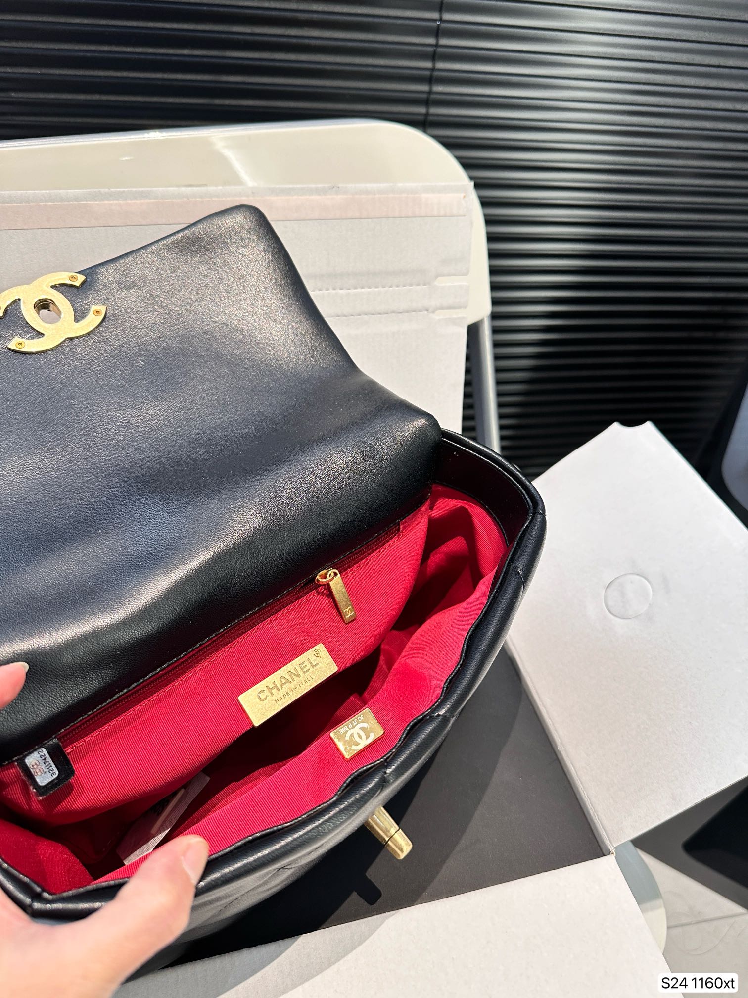 Chanel Shoulder Bag 1160 LLS581 25cm