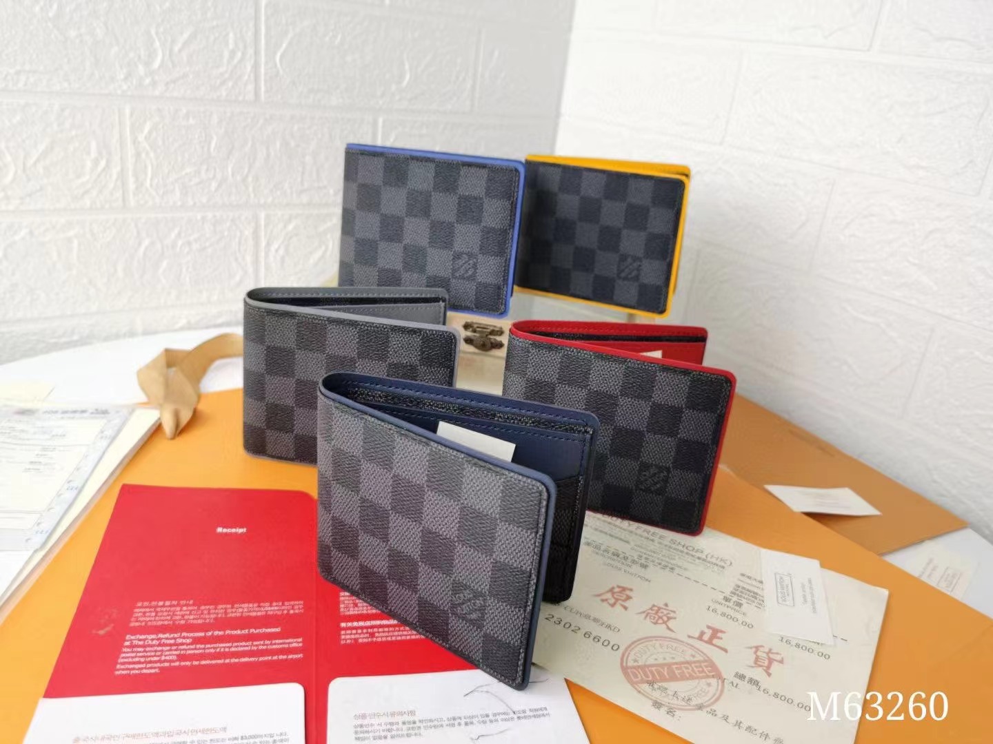 LV Wallet M63260 LM06 12cm