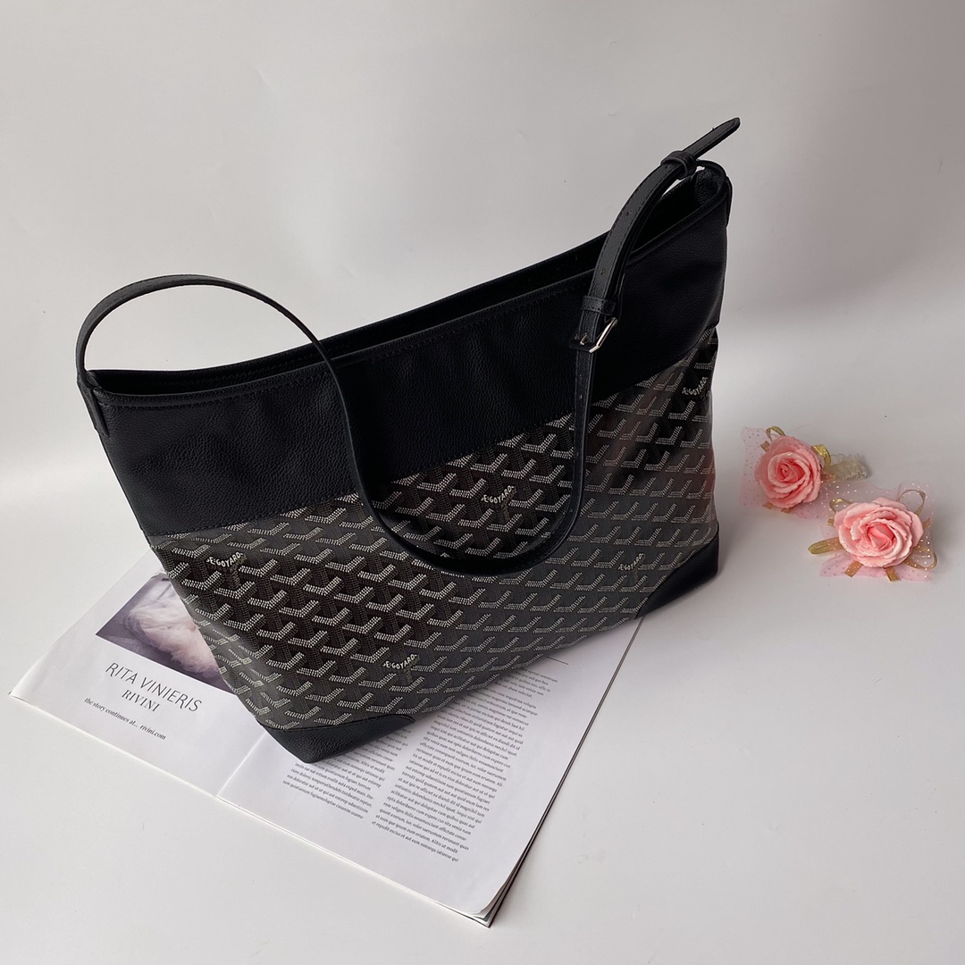 Goyard hobo bohème Stray Bag Armpit Bag