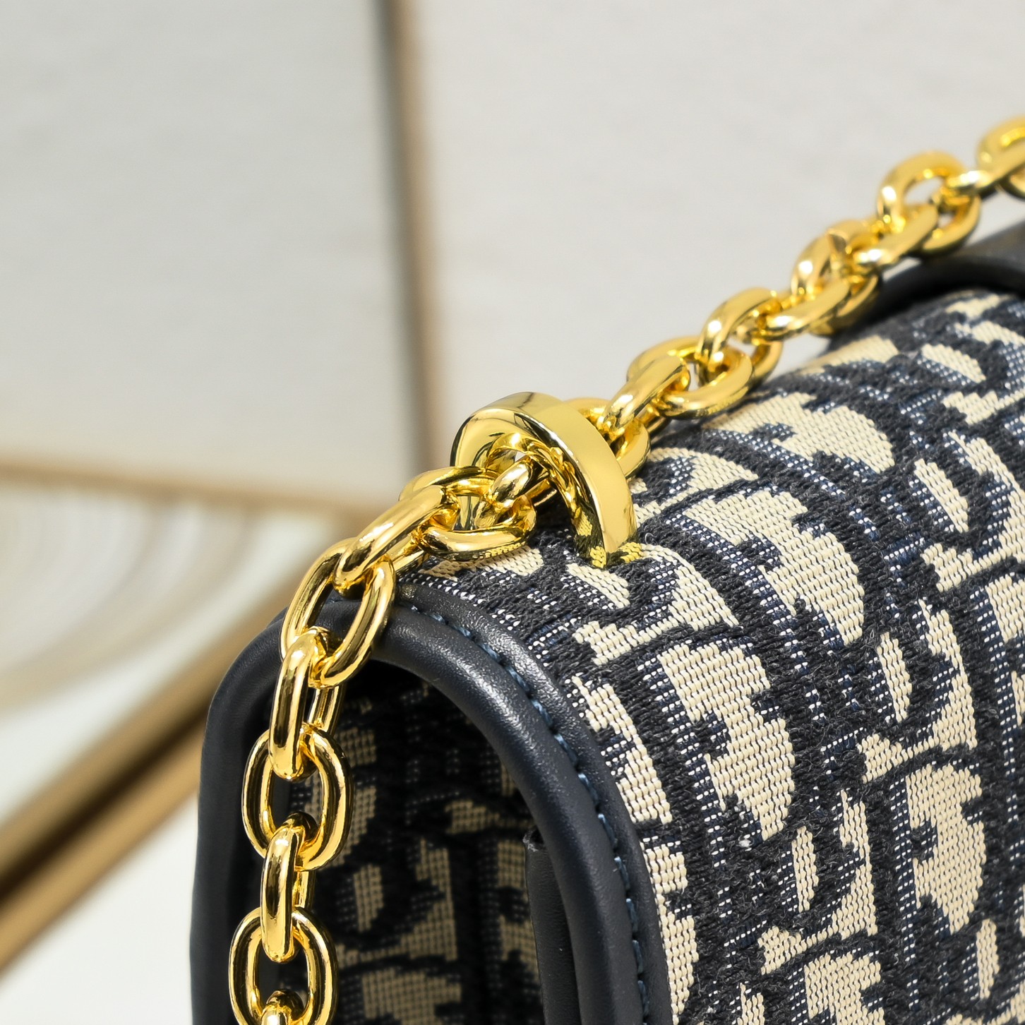 30 Montaigne Chain Bag Blue print 1005 XB081 25cm