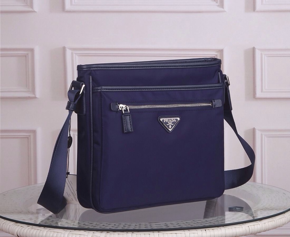 Prada952HMF021 28*26*8 cm