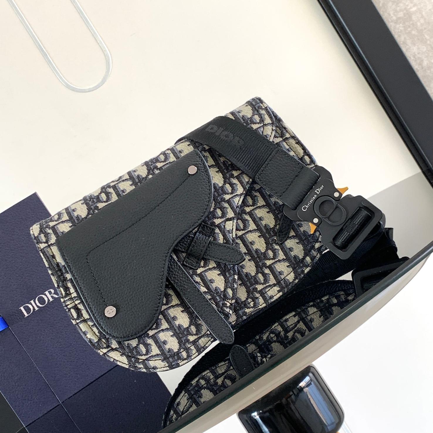 DIOR Saddle Men Clutch bag Mirror Embroidery Crossbody Bag 10A(Replica)