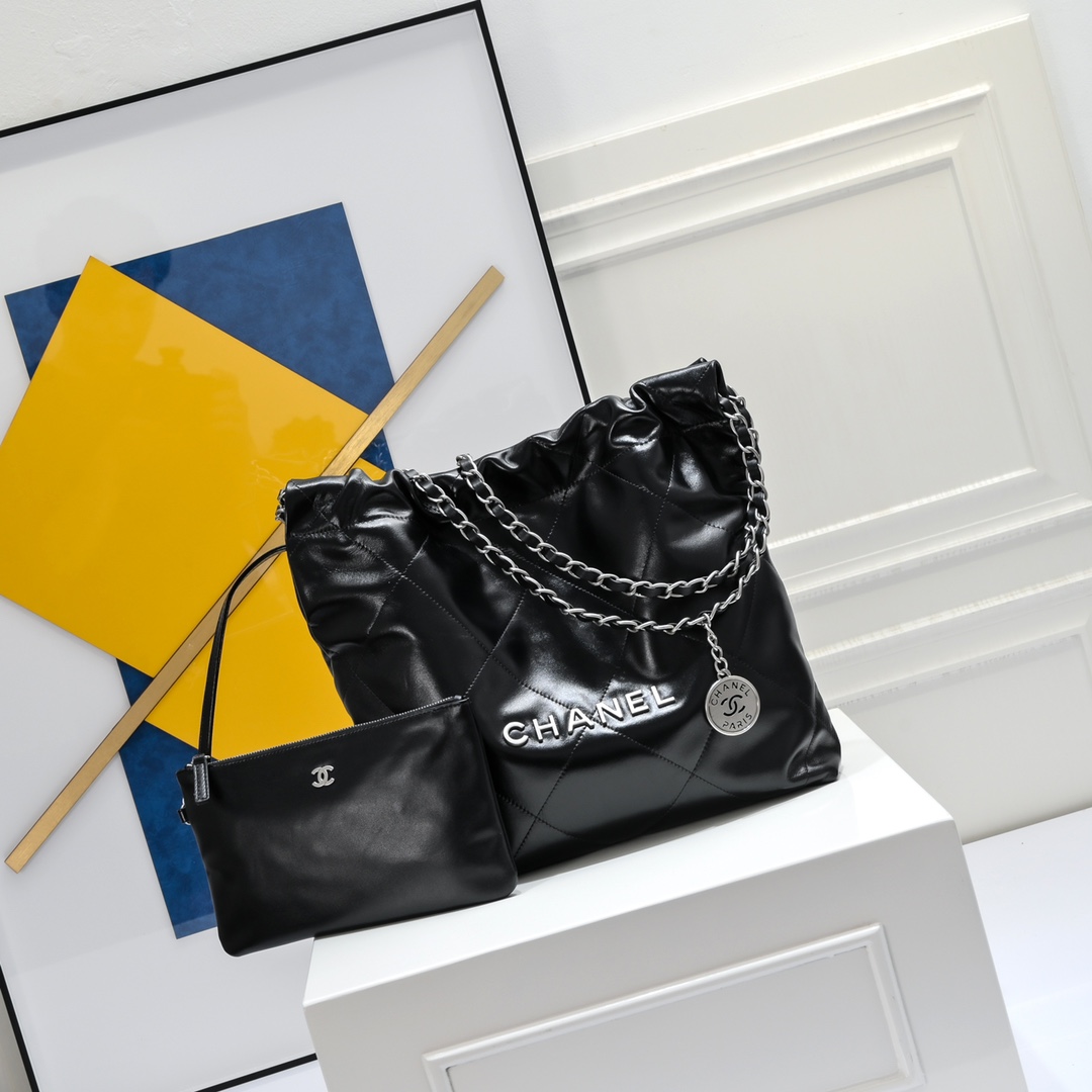 Chanel 23S bag AS3260 LM081 37cm