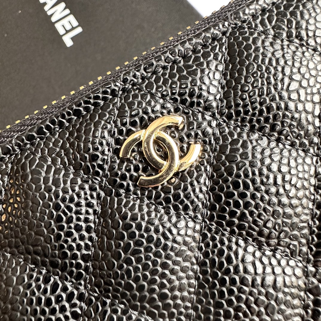 Chanel 50172 Black with gold LM521 20cm