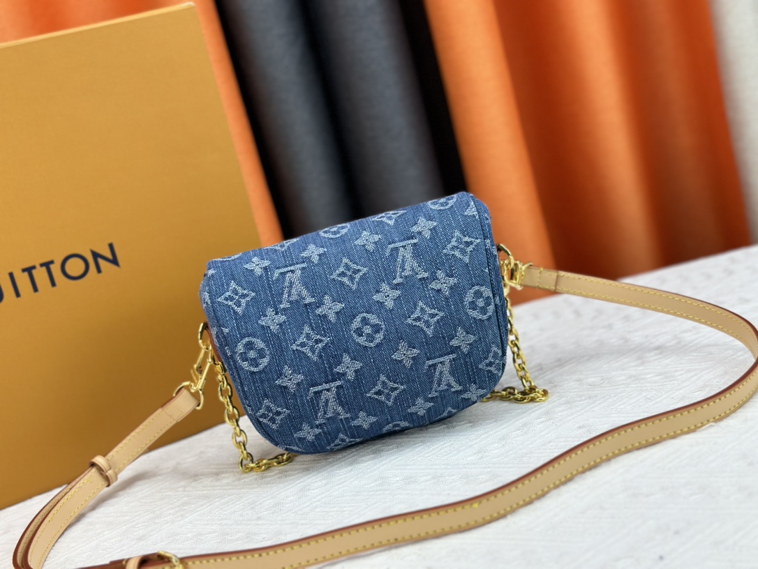 LV Gradient Mini Bumbag M82208 LM021 17cm