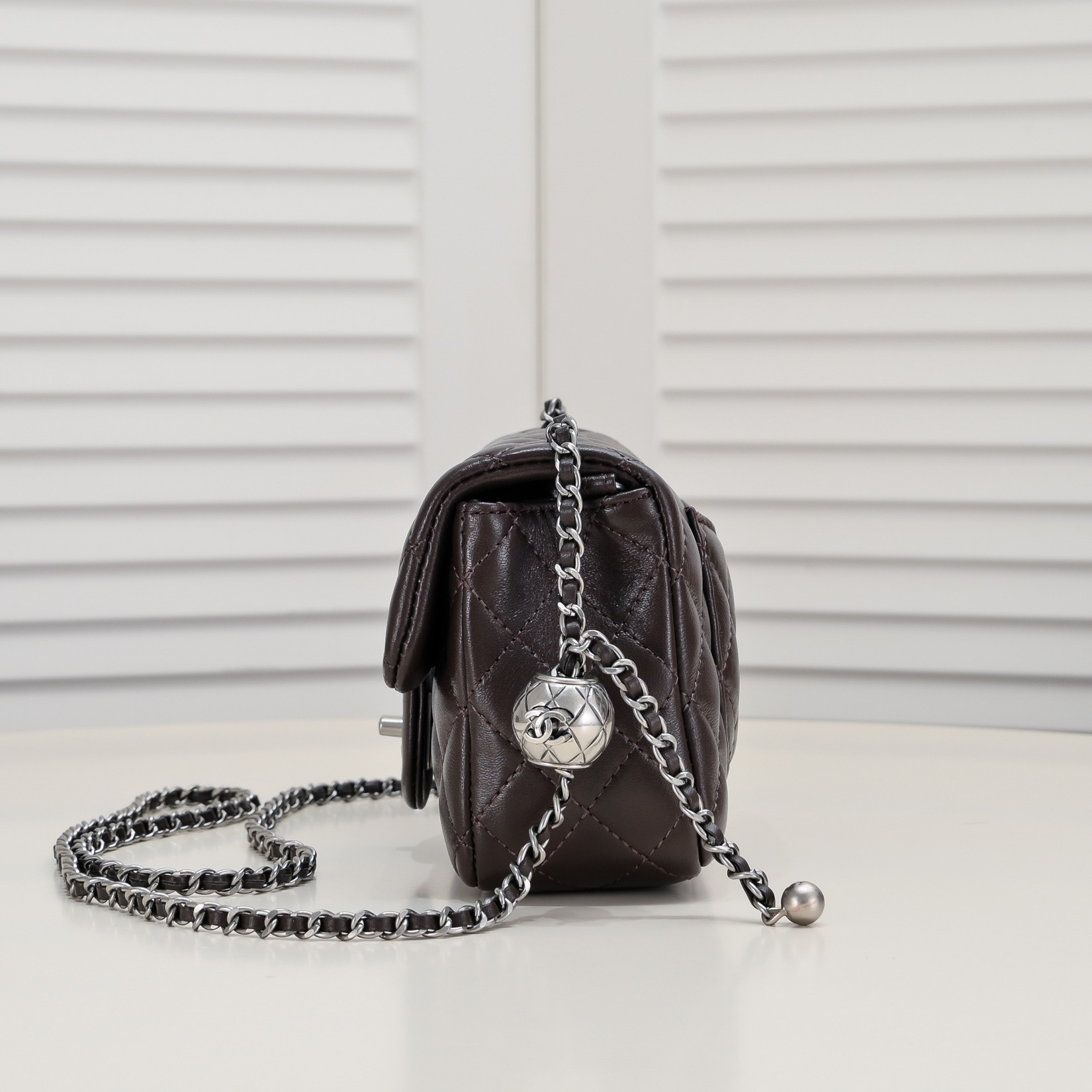 Chanel Cross Body Metal Ball Chain Shoulder Bag Handbag