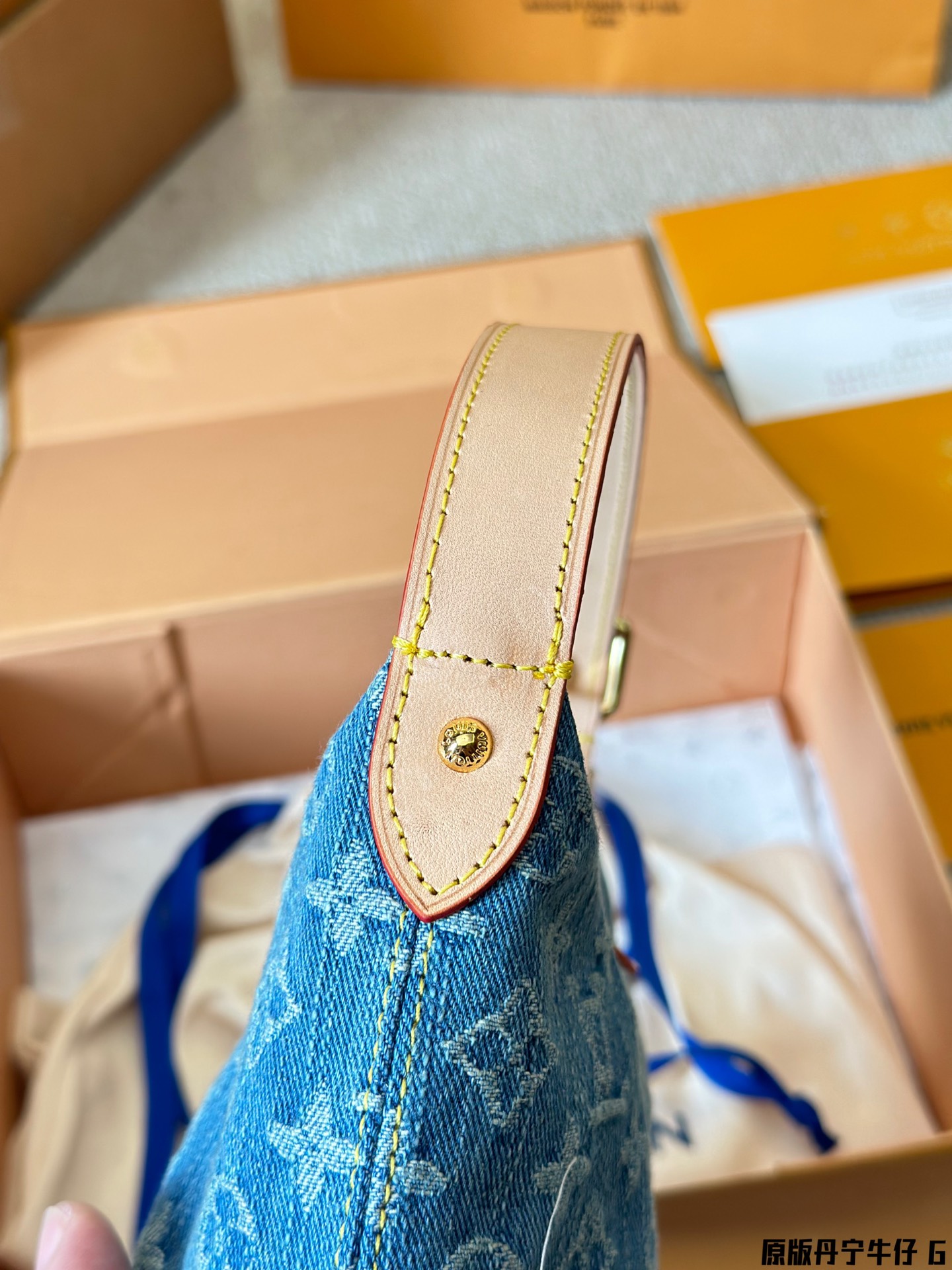 LV Hills Pochette 003 DB571 20cm