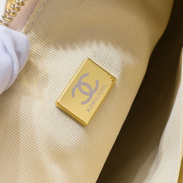 Chanel 23A Fringed Gold Chain Hobo Underarm Shoulder Bag Handbag