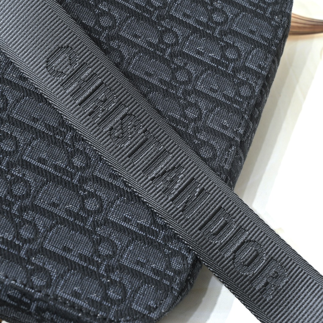 Dior Mini Saddle Bag With Strap 9911 XB012 23cm