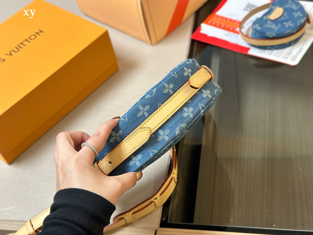 LV CROISSANT Bag 002 DB091 25cm