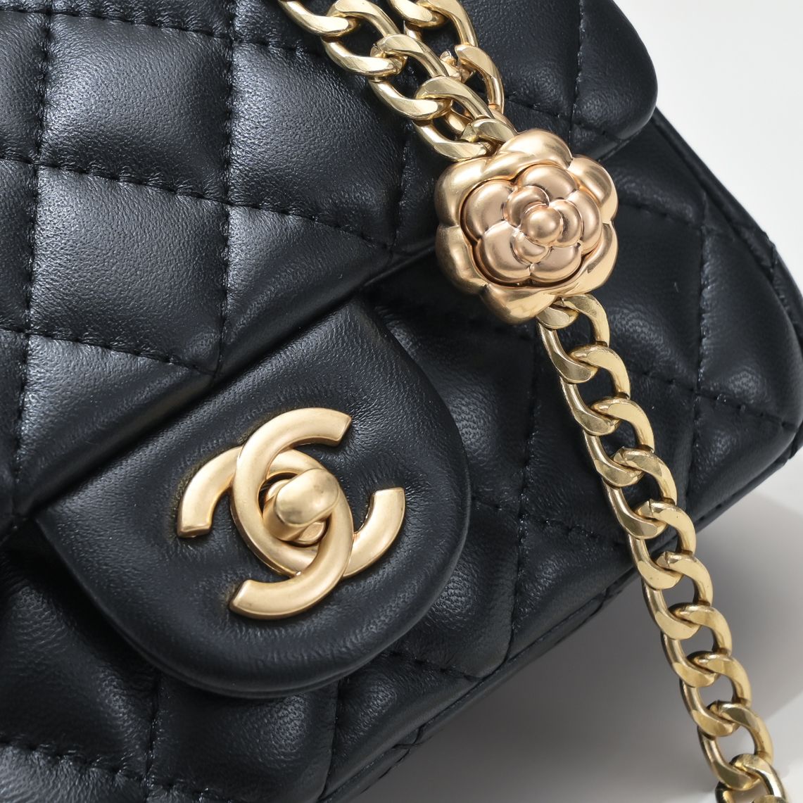 Chanel 23S Camellia Flower Adjustable Buckle Shoulder Bag Handbag