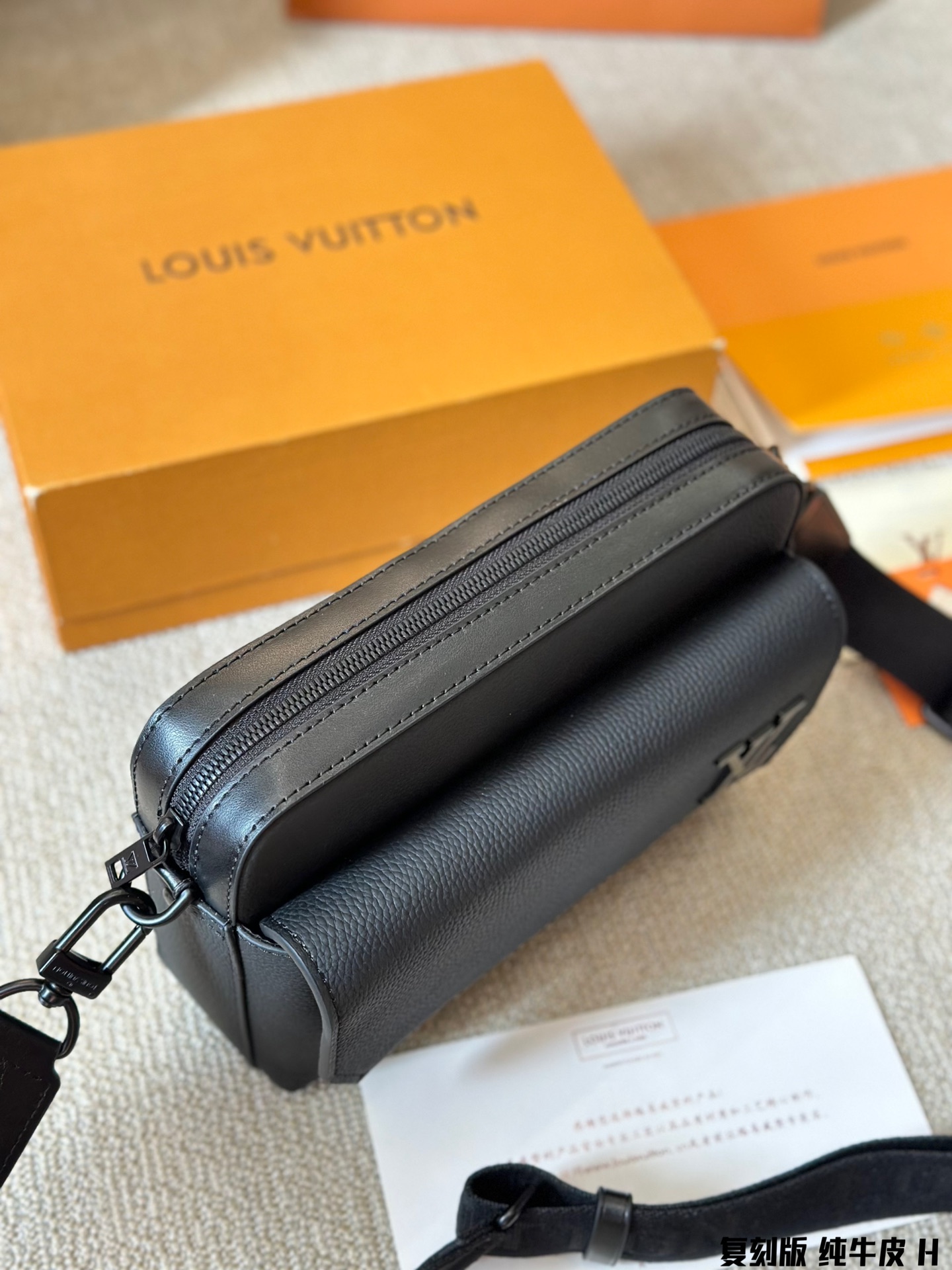 10A + quality LV Fastline Messenger Bag M22482 DB552 23.5cm