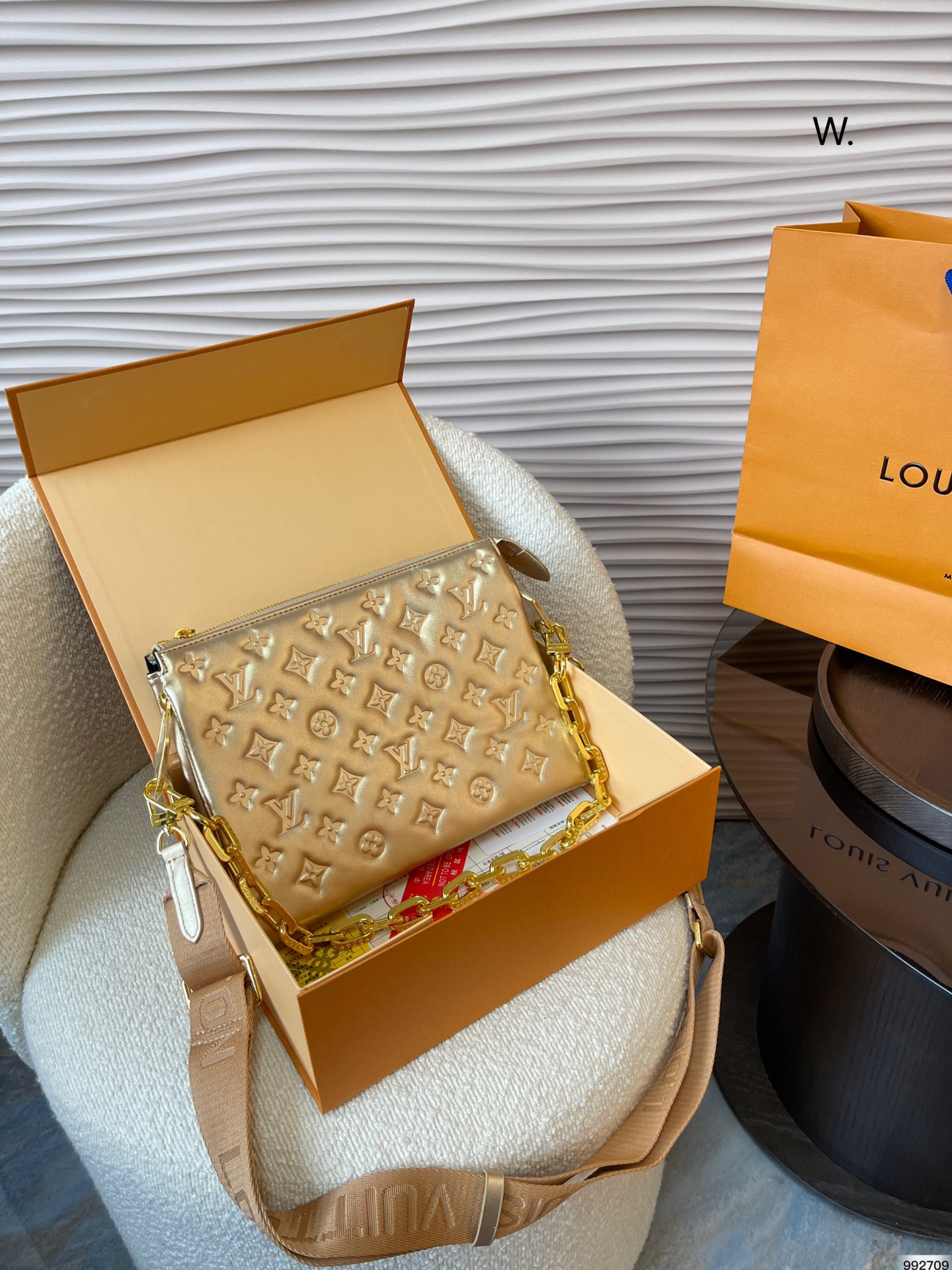 10A + quality LV Coussin PM M57793 DB081 27cm