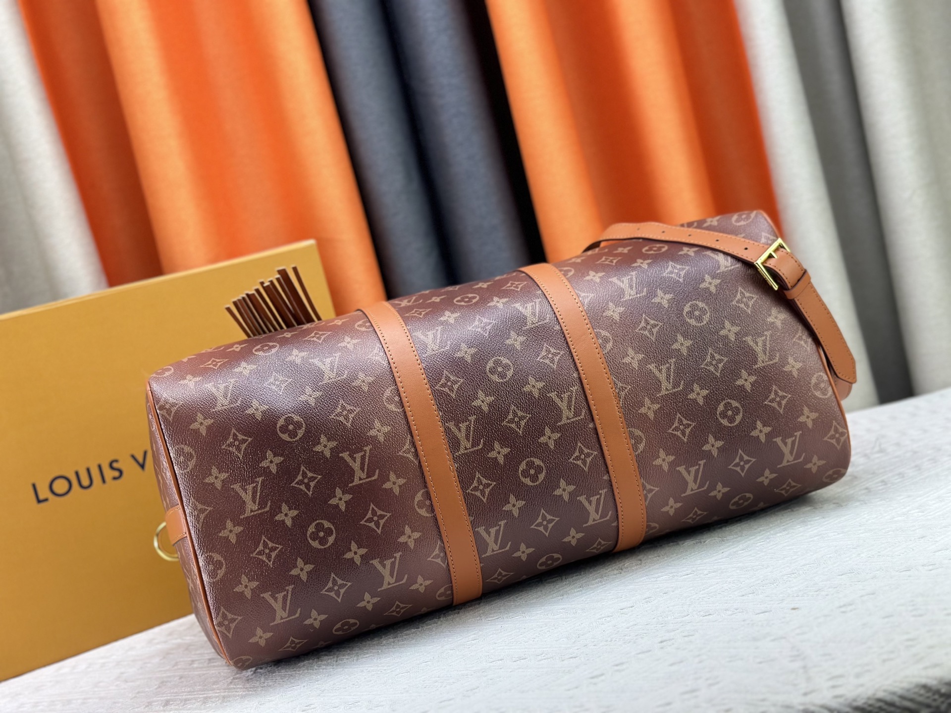 Louis Vuitton Keepall Bandoulière 50 travel bag