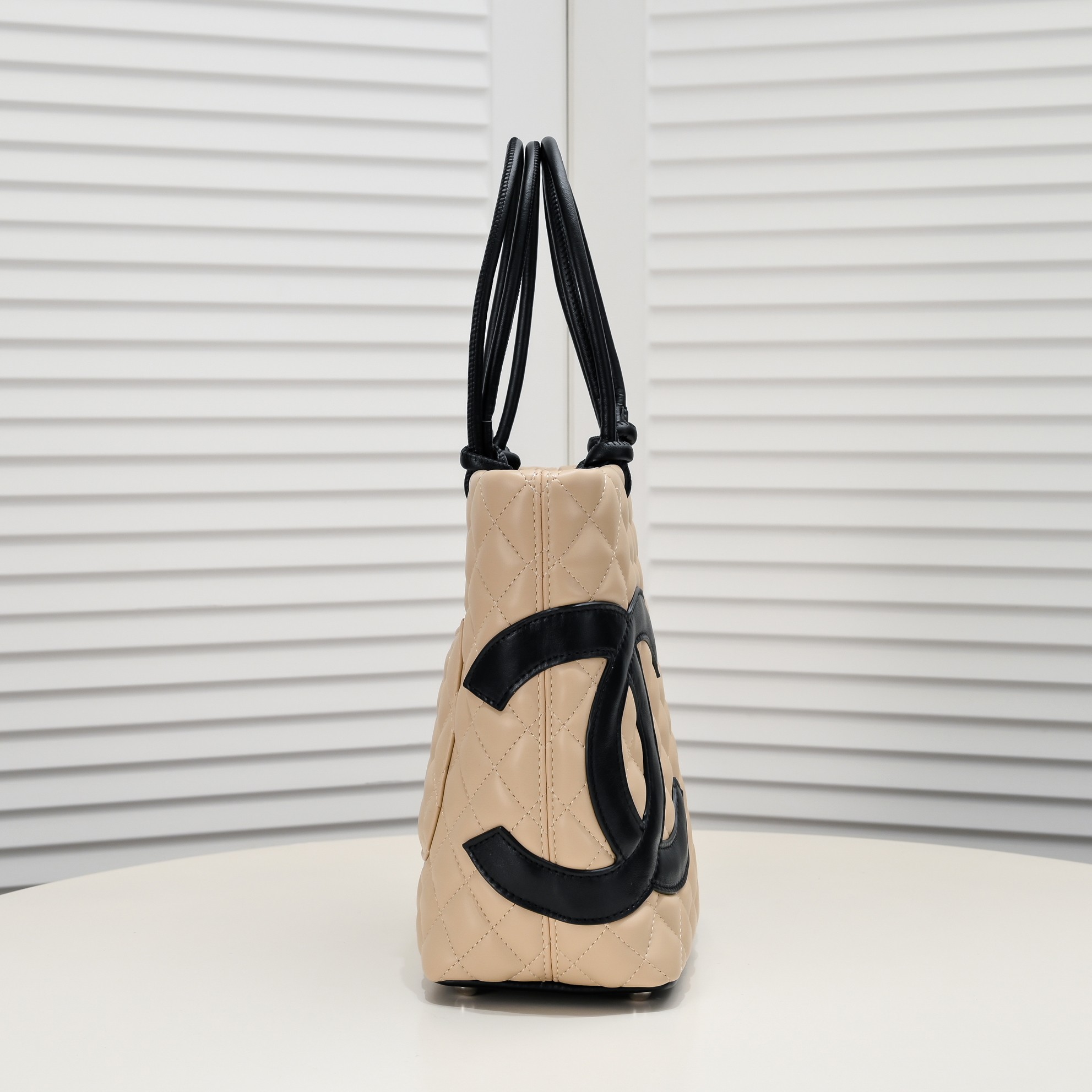 Chanel 24A Vintagep Shoulder Bag Handbag