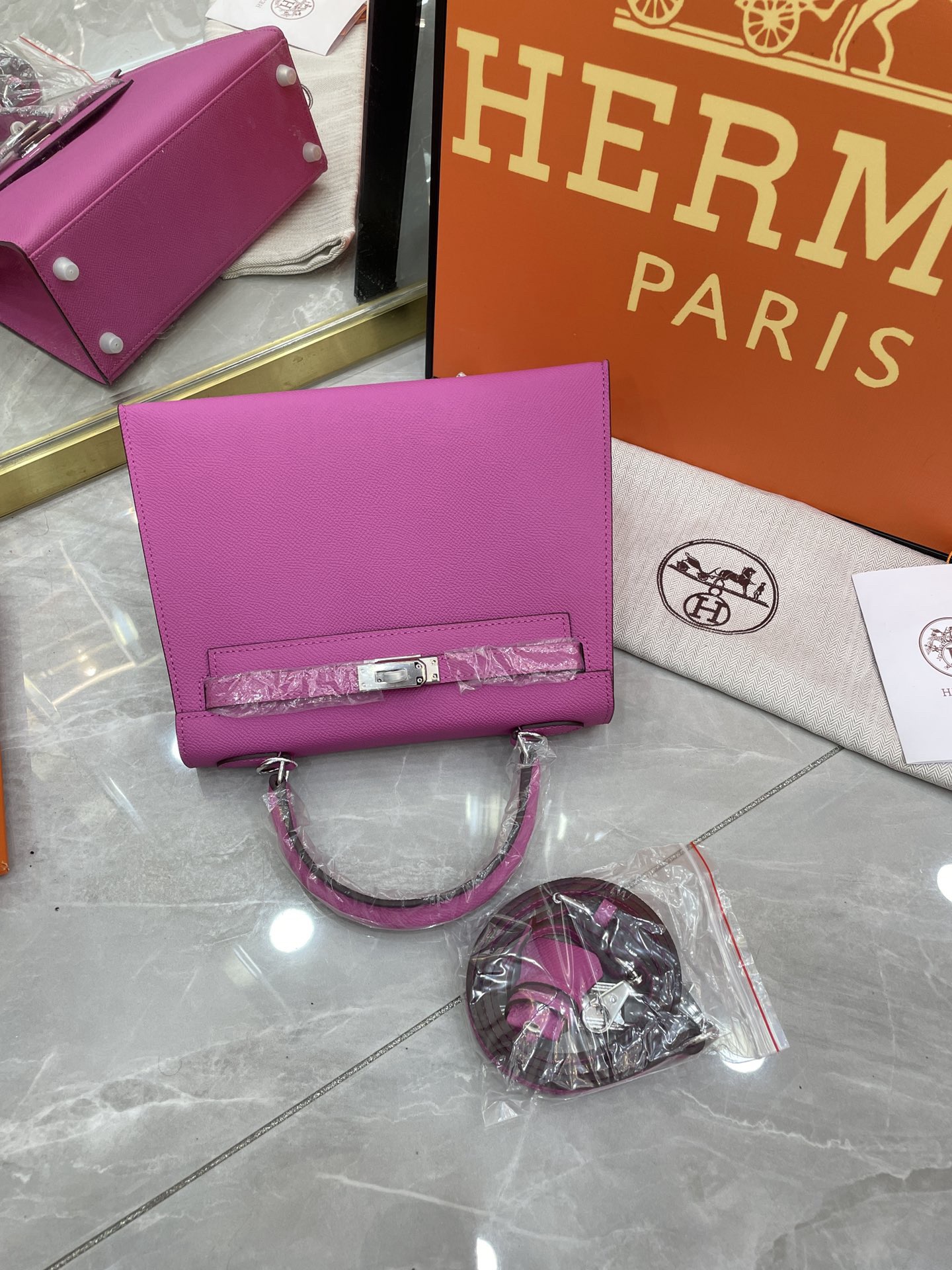 Hermes 28cm Kelly Bag Togo Leather Handbag Pink