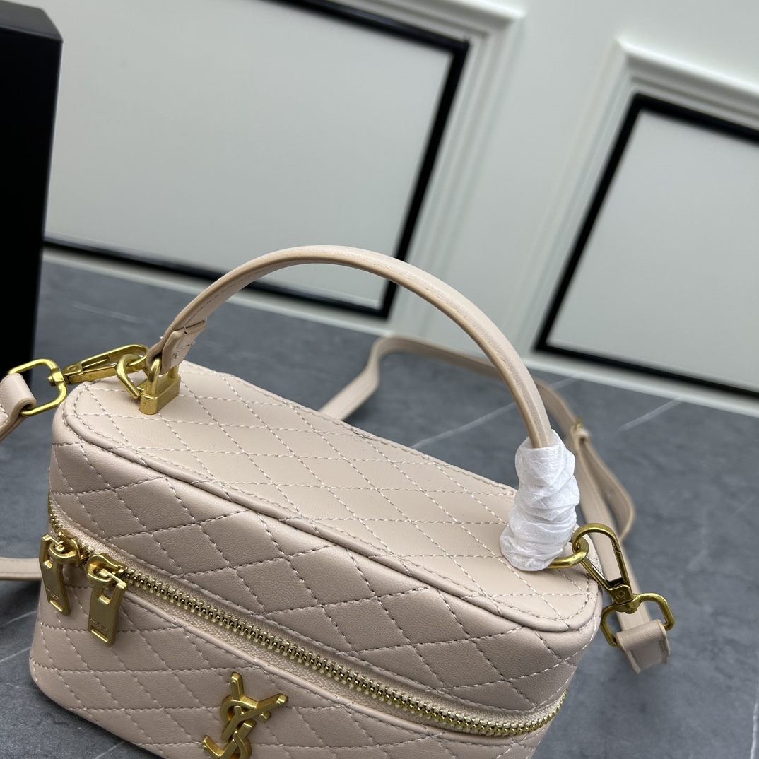 Saint Laurent Bag Gaby Mini Vanity Shoulder Bag 23022