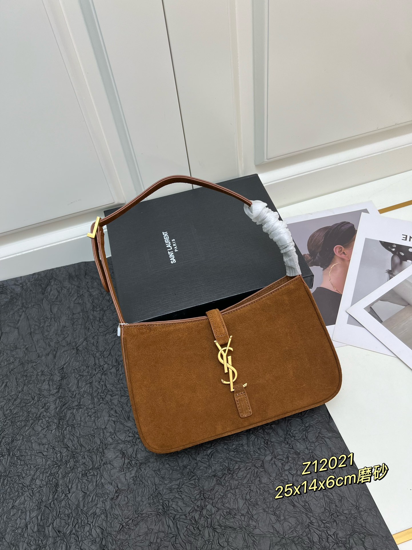 YSL LE 5 À 7 HOBO BAG Z12021 LM051 25cm