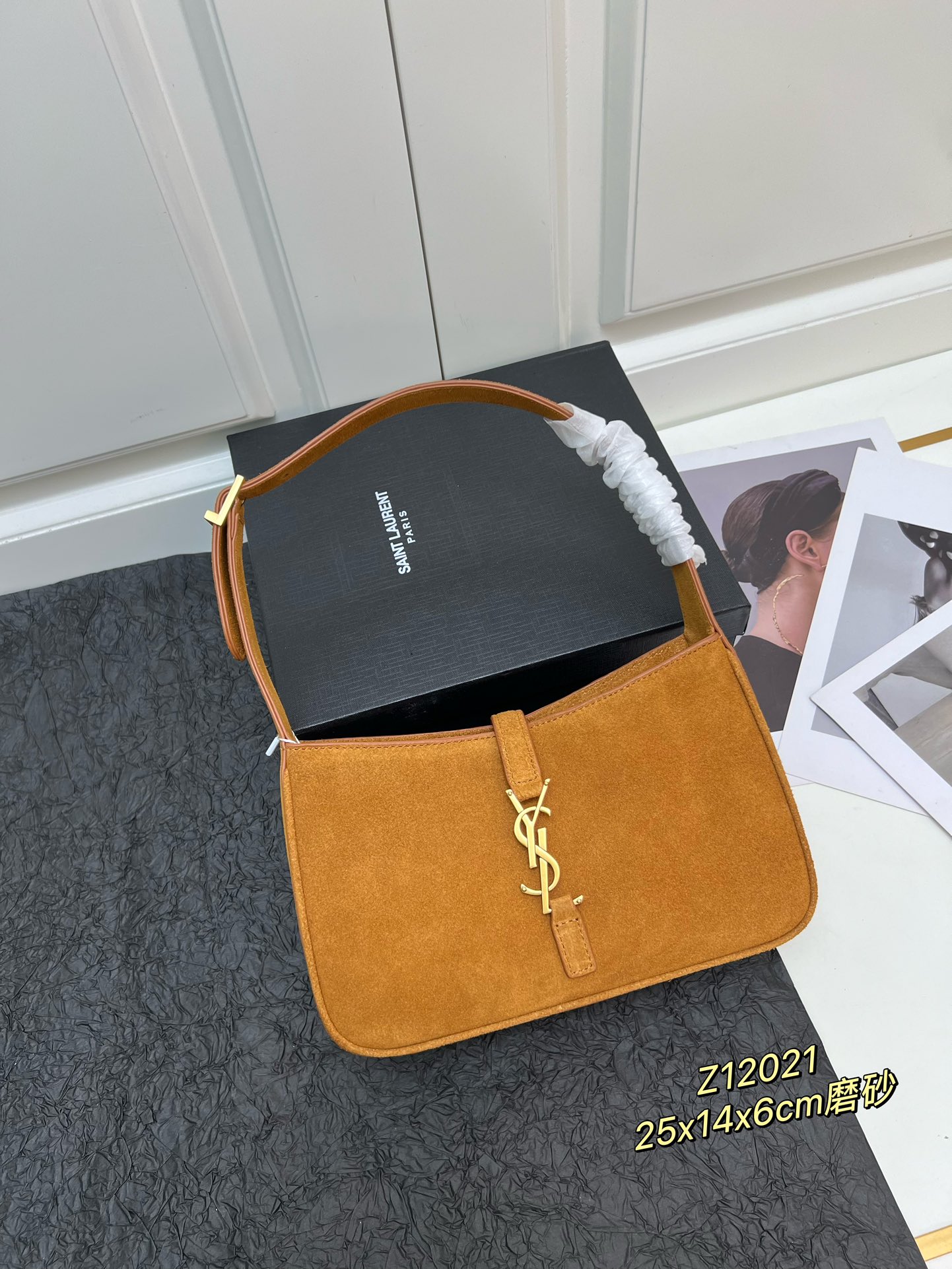 YSL LE 5 À 7 HOBO BAG Z12021 LM051 25cm