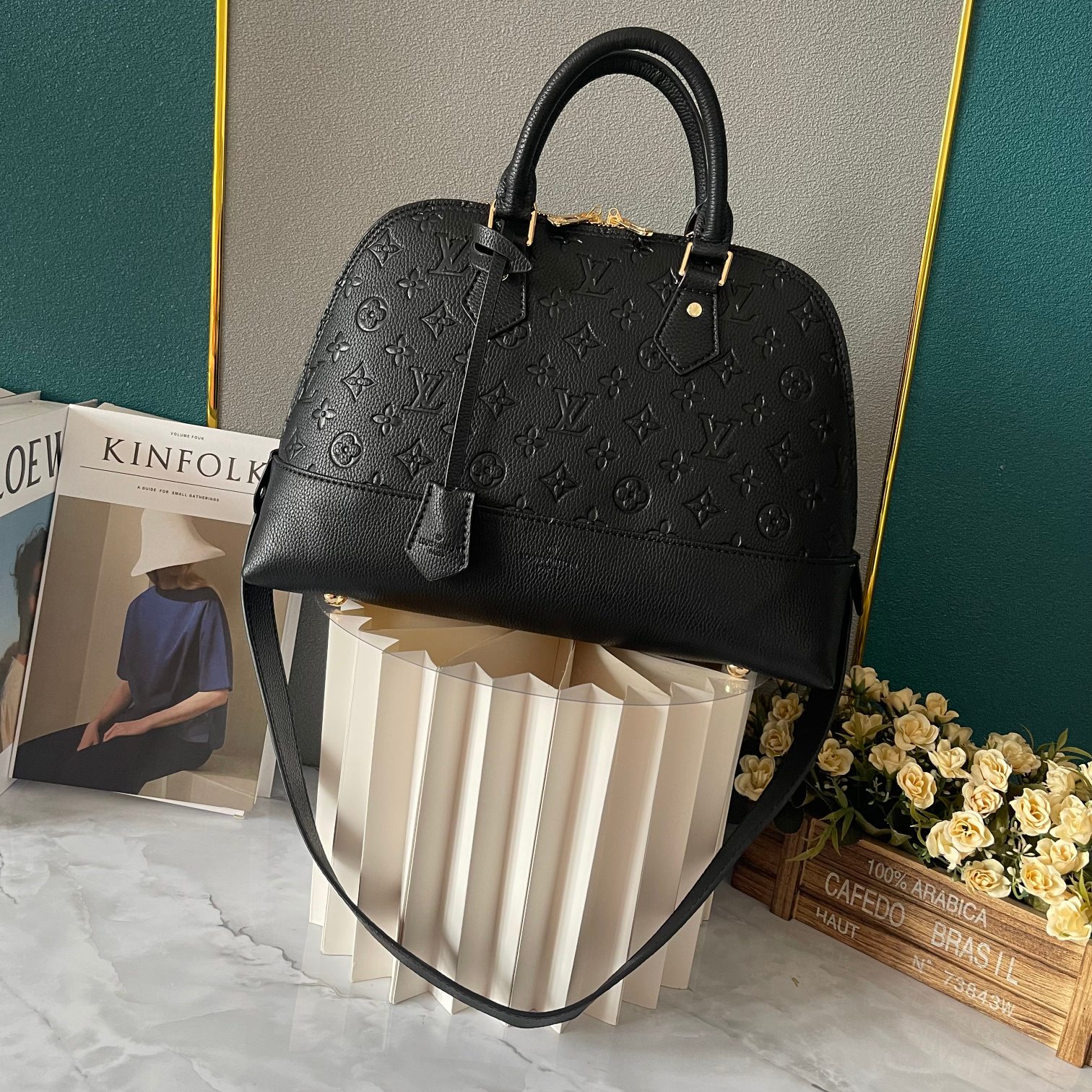 LV Alma Bag M44829 LM091002 25-32cm