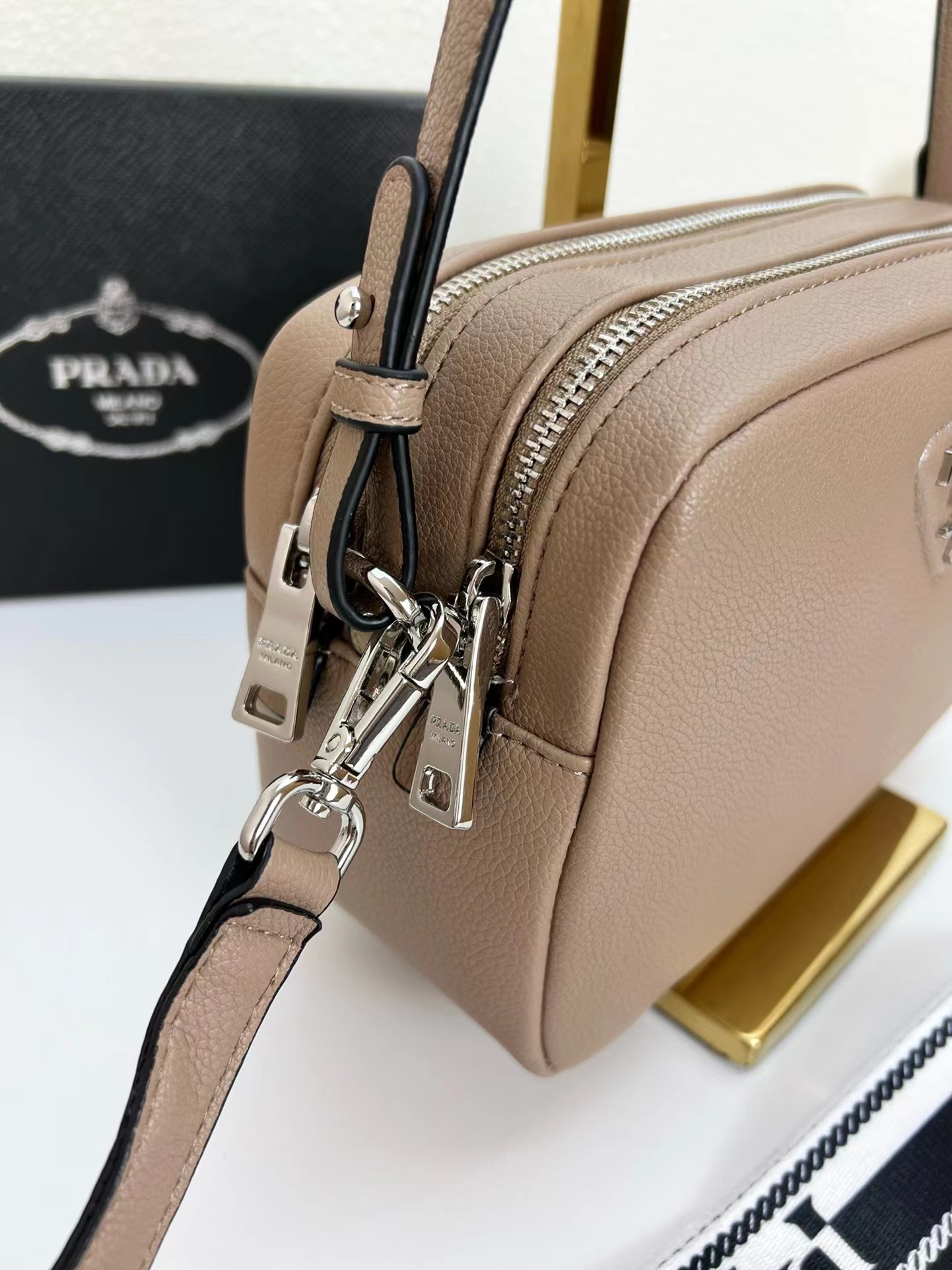 Prada0838 22PJ061 22cm
