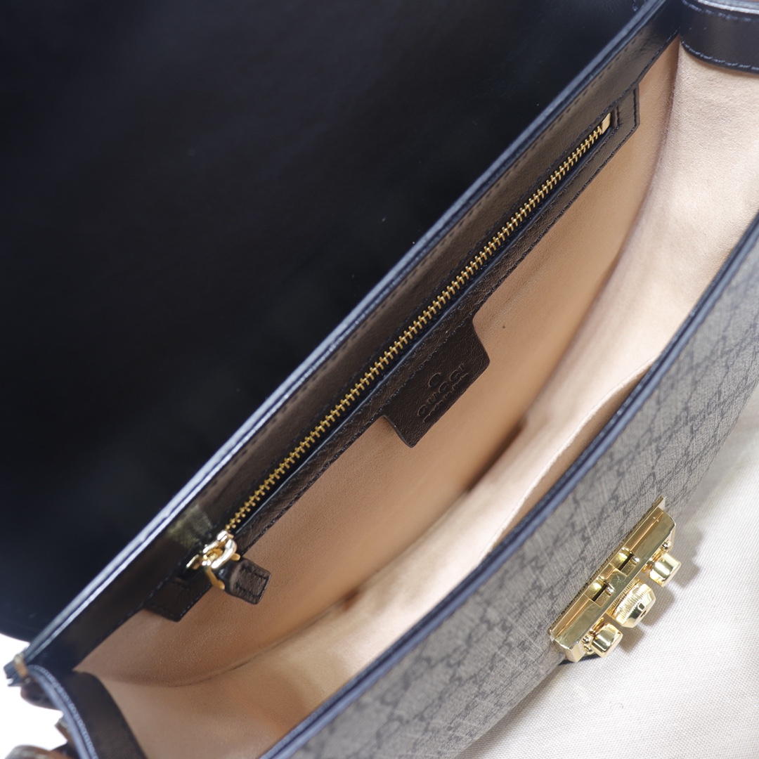 Gucci 644524 smile 071 22cm