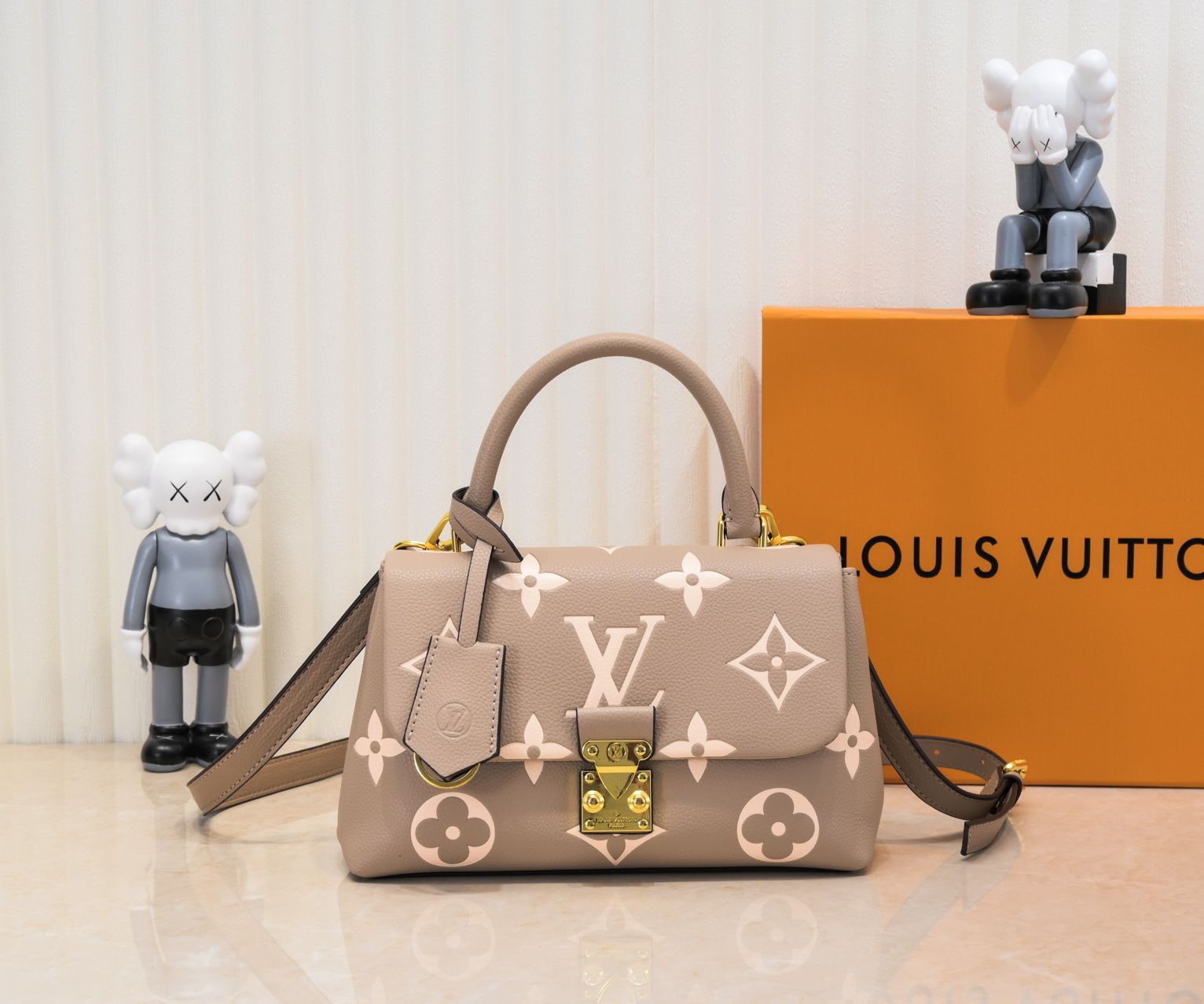 LV Madeleine Bag Grey color print M45976 XX061 24-30cm