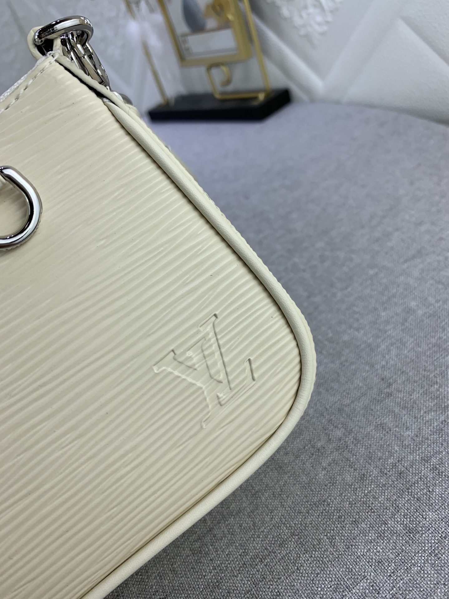 LV Easy Pouch On Strap Beige water ripples M80349 MQ051 19cm