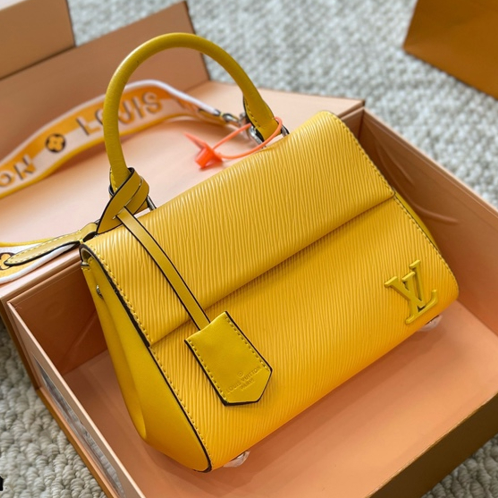 Louis Vuitton LV  Cluny Grained Leather Shoulder Bag Handbag (Replica)