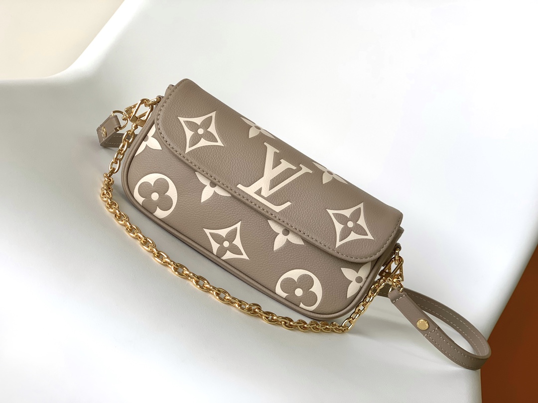Louis Vuitton 10A Handbag Shoulder Bag Top Mirror Quality Version Wallet on Chain Ivy M82211
