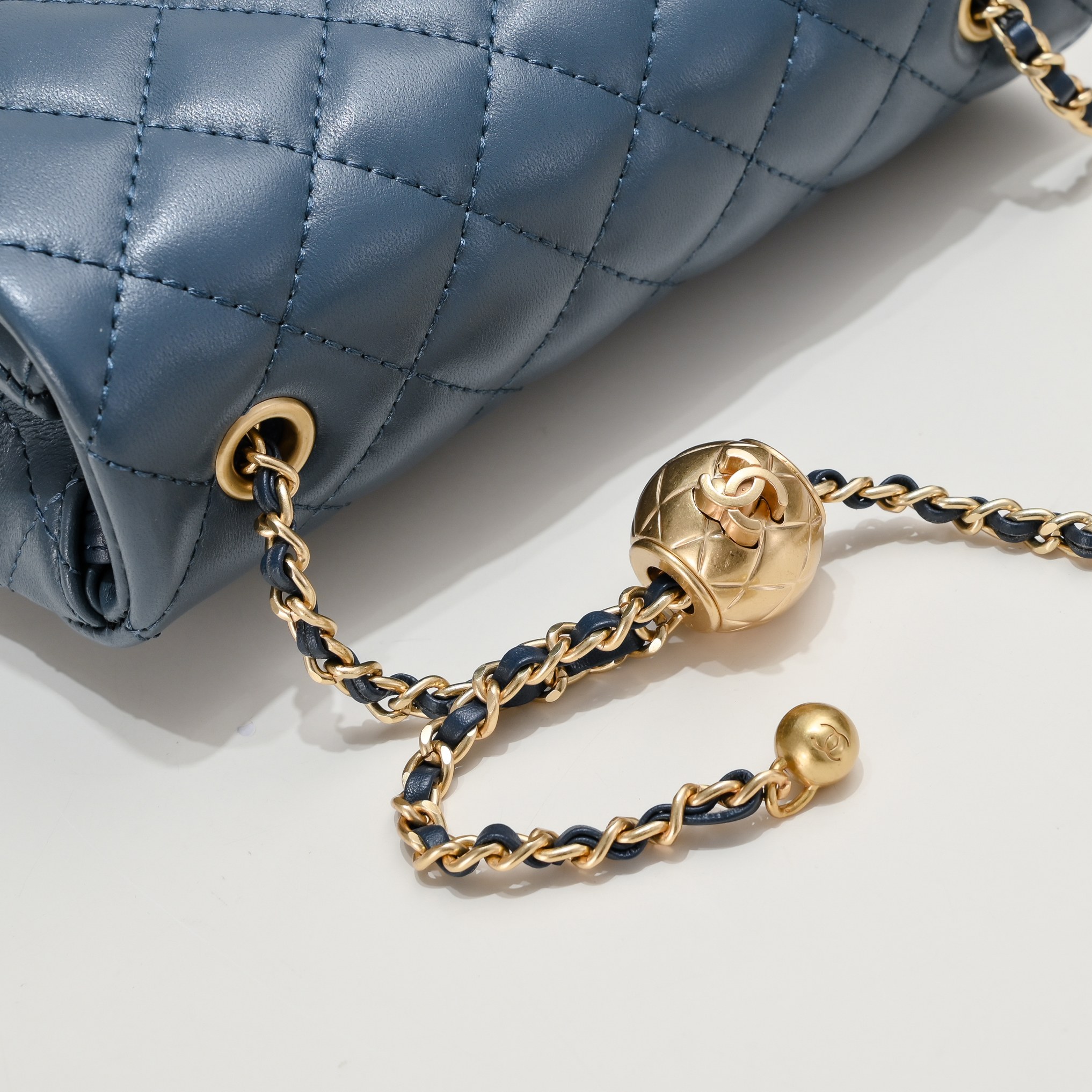 Chanel Cross Body Metal Ball Chain Shoulder Bag Handbag