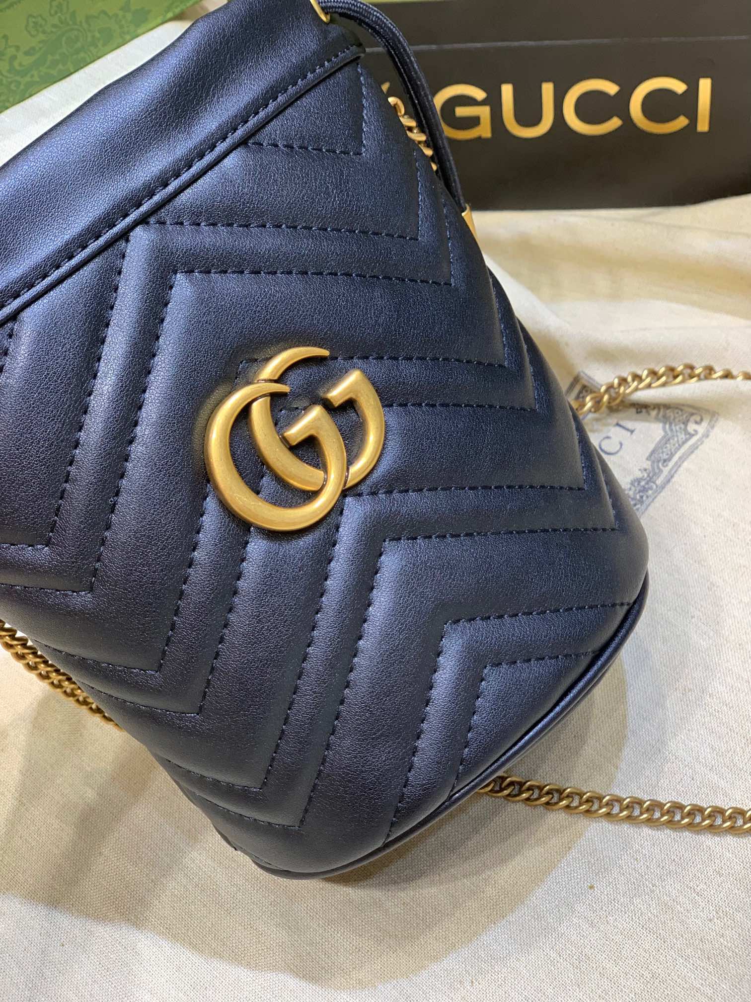 GG Marmont Mini Bucket bag 575163 LM051 19cm