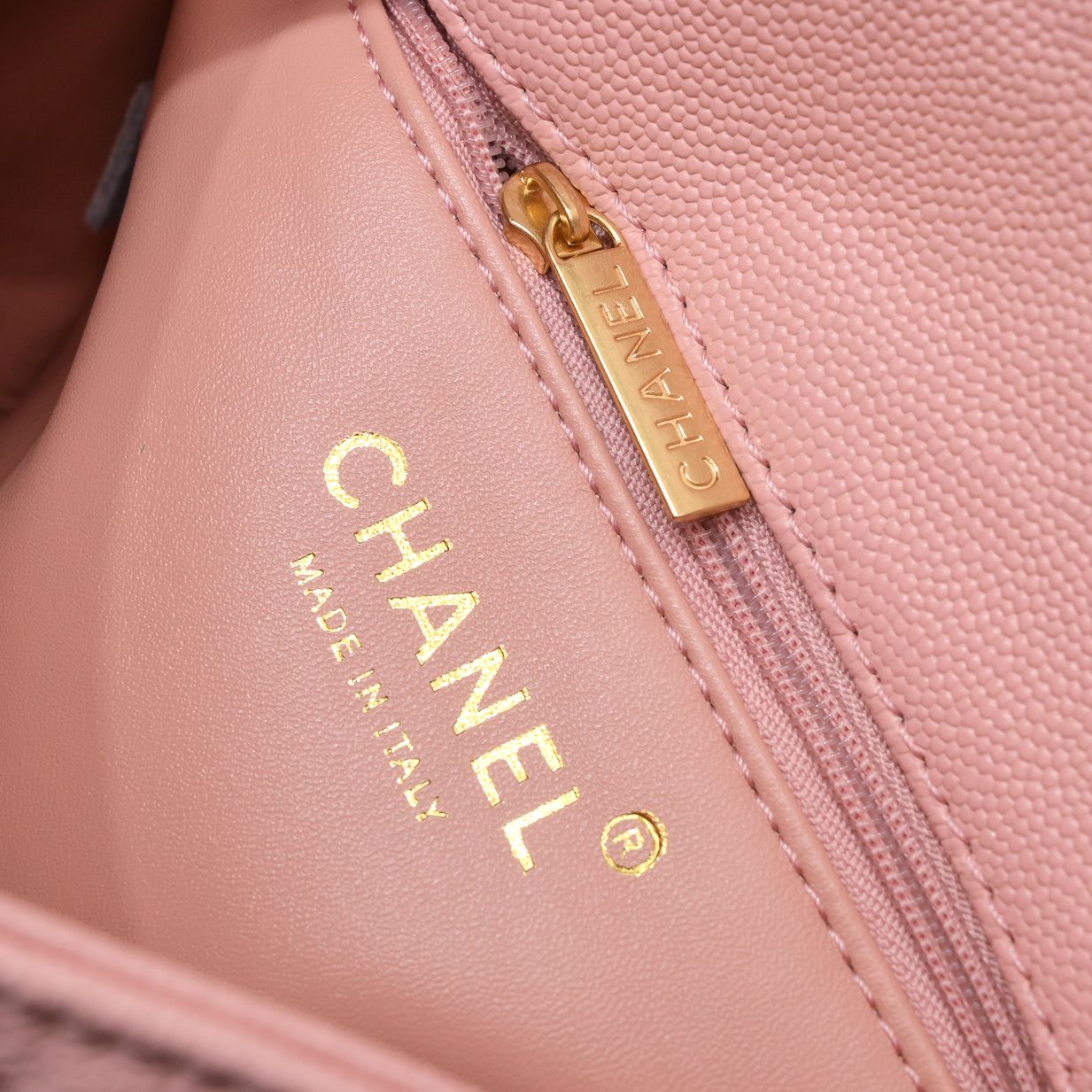 Chanel 23P Peach Hardware Shoulder Bag Handbag