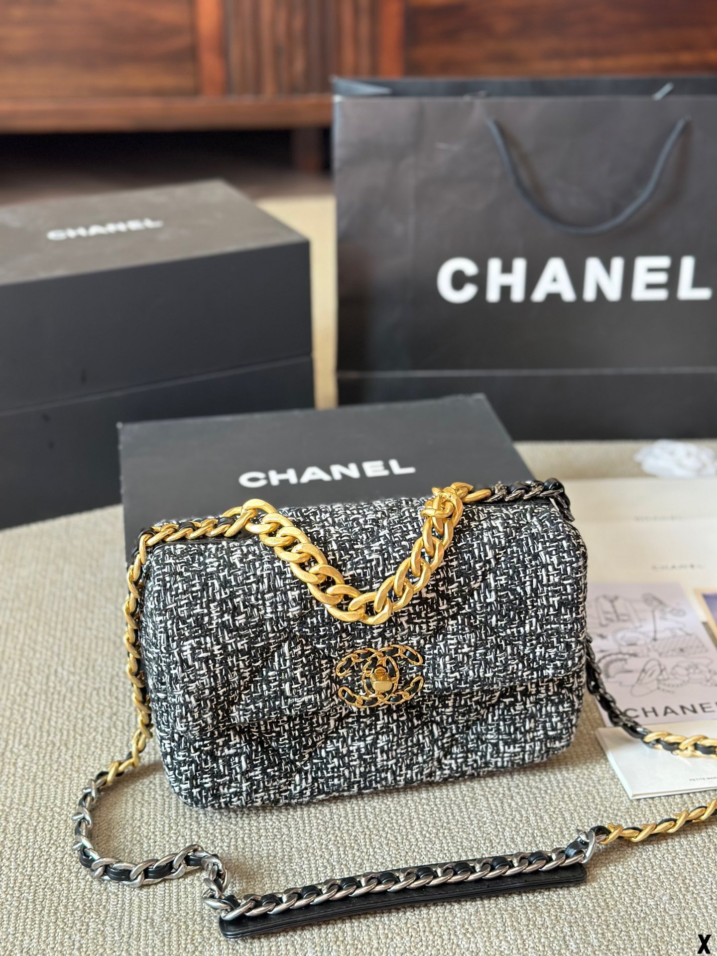 Chanel Shoulder Bag 026 DB571 26cm